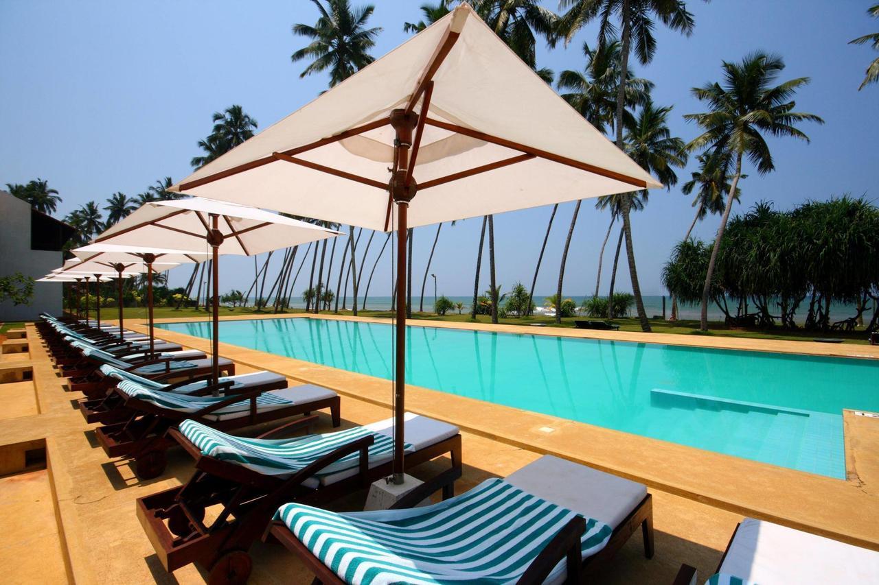 Grand Beach Wadduwa Buitenkant foto